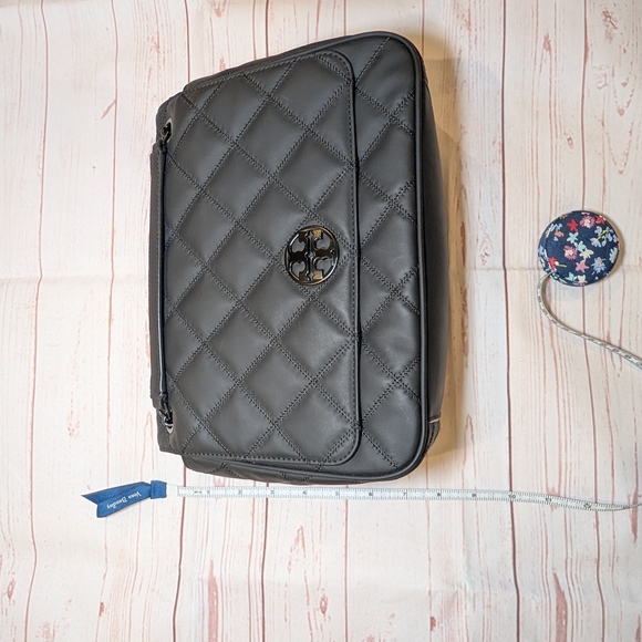 EUC Tory Burch Willa Black Matte Quilted Shoulder Crossbody Bag - Picture 5 of 16